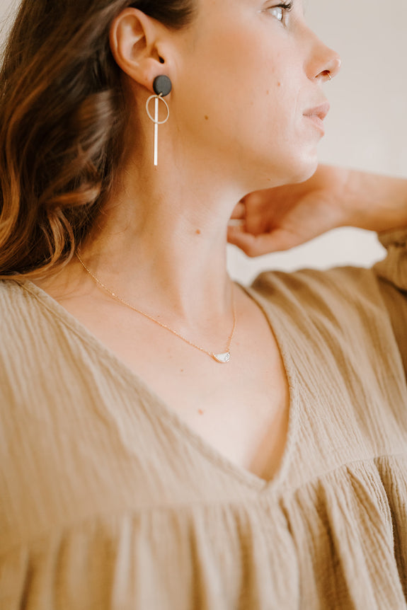 Howlite Half Circle Necklace