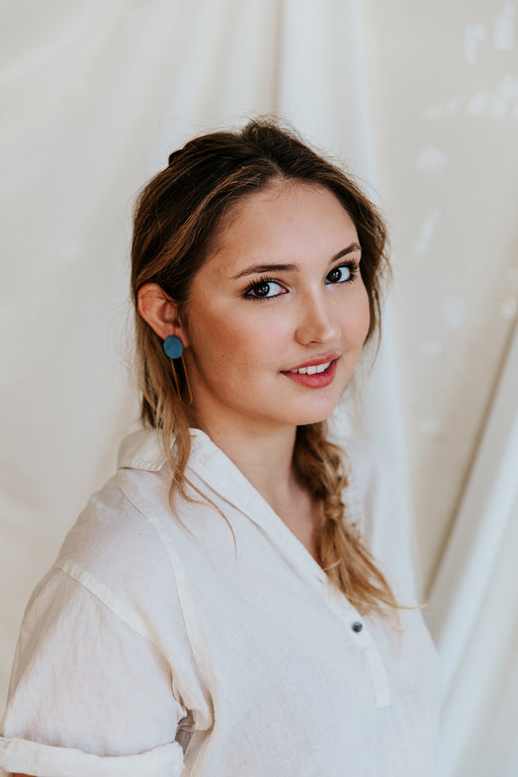 Zoe Oval Hoop Earrings