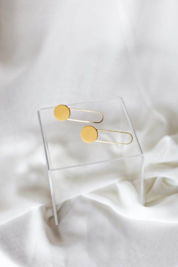 Zoe Oval Hoop Earrings