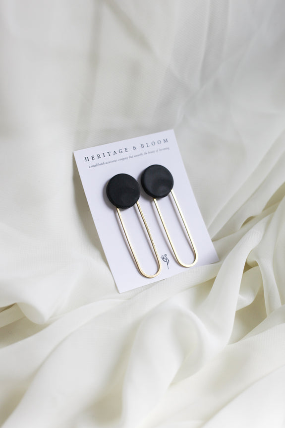 Zoe Oval Hoop Earrings