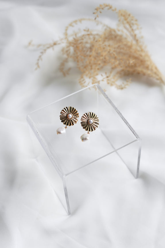 Maisie Freshwater Pearl Earrings