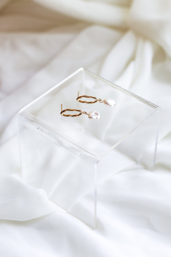 Eliza Oval Freshwater Pearl Earrings