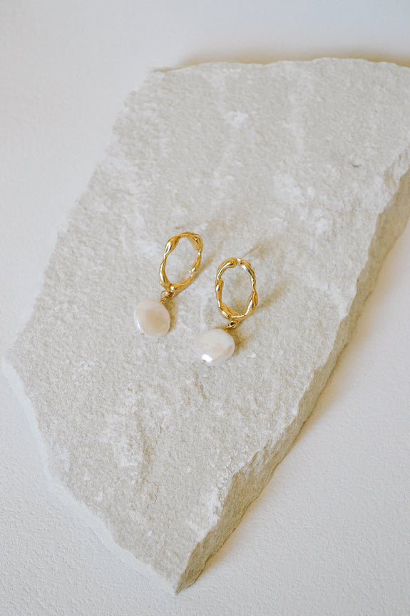 Molten Chain Earrings with Coin Pearls