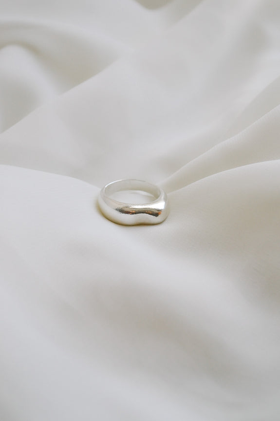 Sterling Silver Curve Ring - Size 7