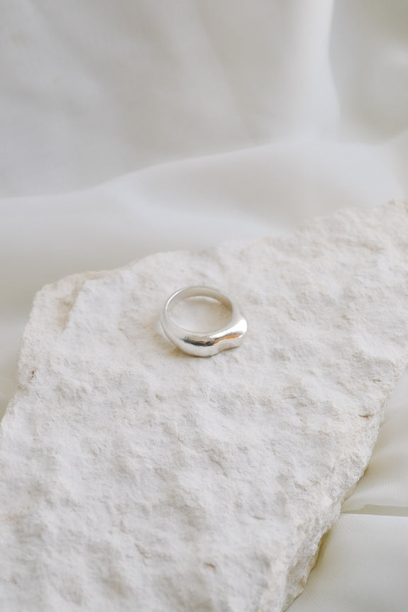 Sterling Silver Curve Ring - Size 7