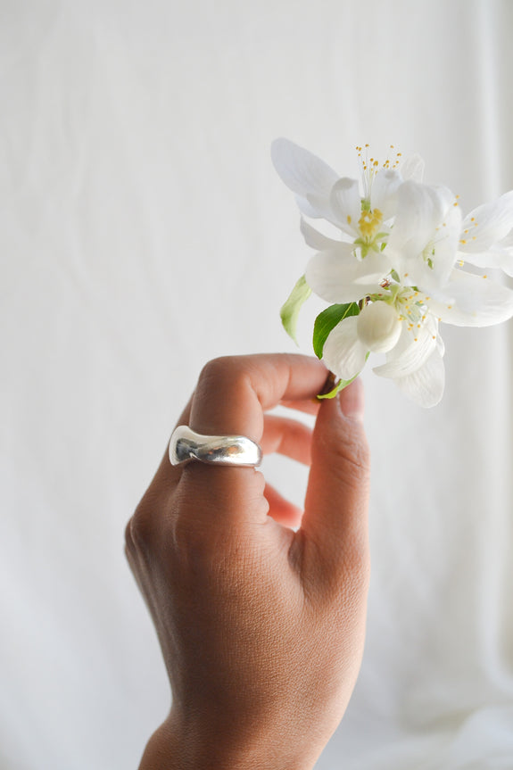 Sterling Silver Curve Ring - Size 6