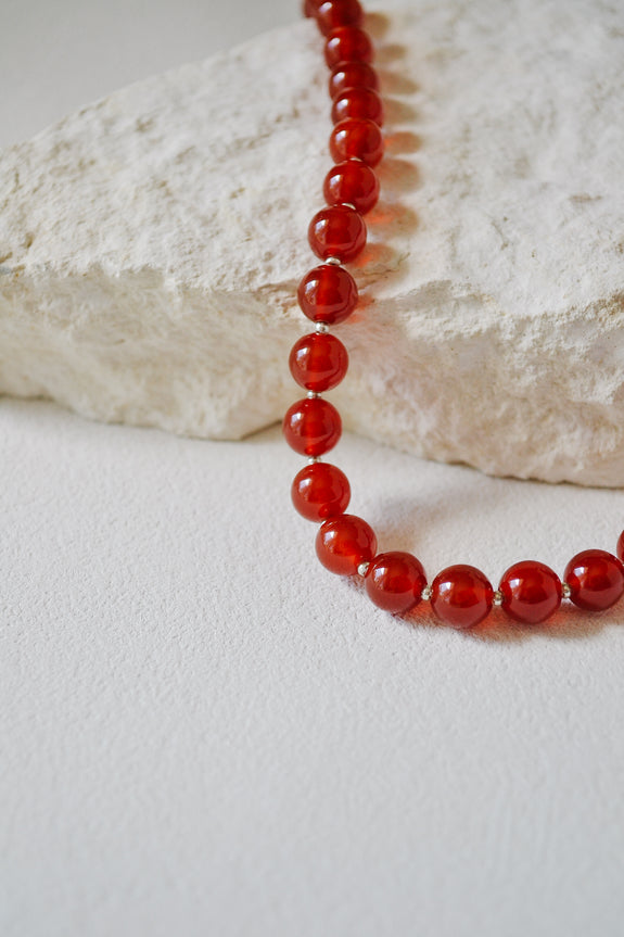 Vintage Beaded Necklace - Round Burgundy