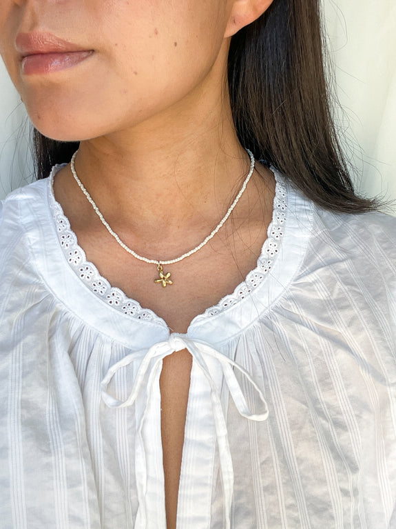 Cream Seed Bead Necklace with Flower Charm