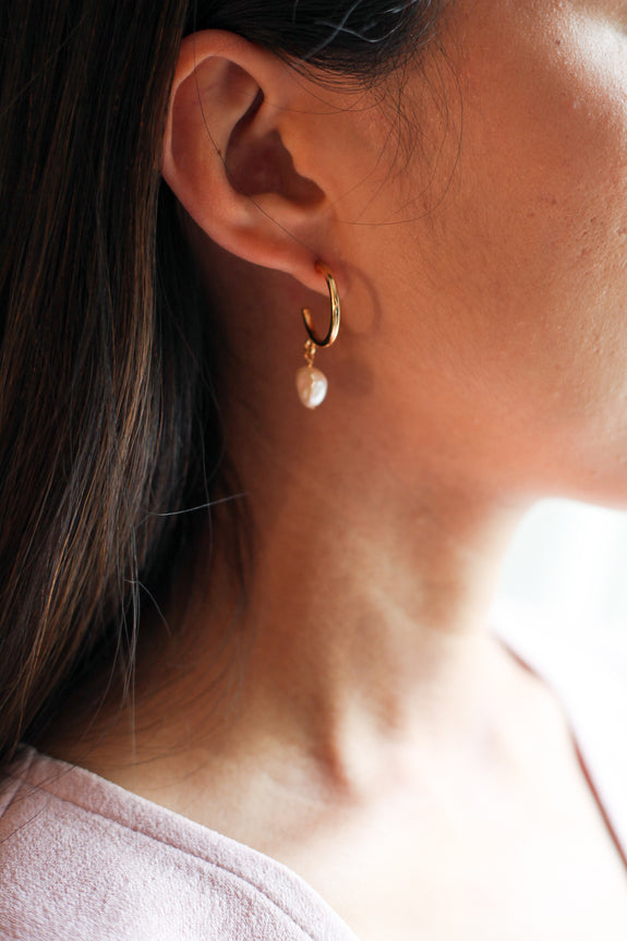 Sofia Freshwater Pearl Hoop Earrings