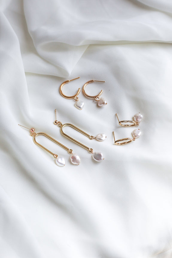 Eliza Oval Freshwater Pearl Earrings